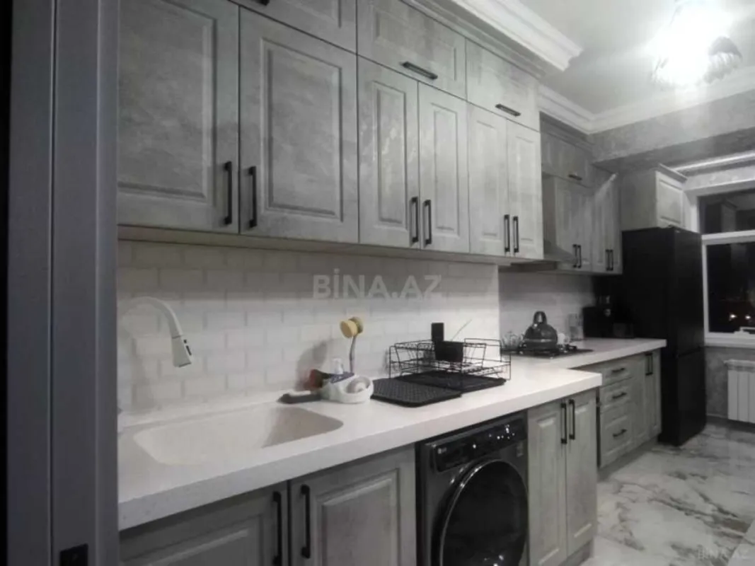 Satılır 3 otaqlı mənzil 110 m²