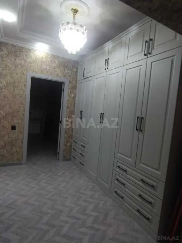 Satılır 3 otaqlı mənzil 110 m²