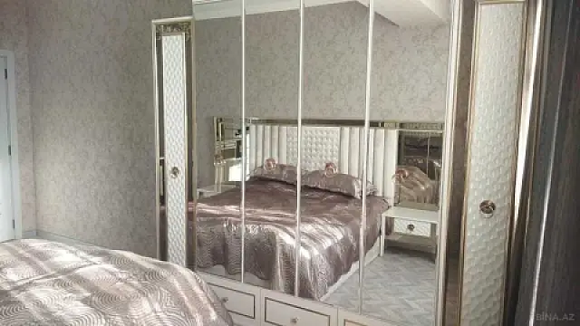 Satılır 3 otaqlı mənzil 110 m²