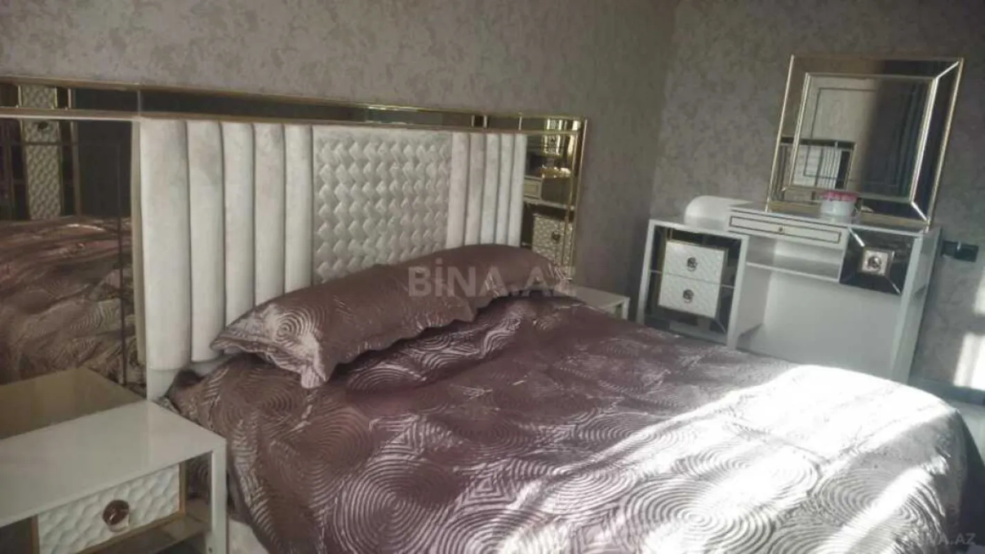 Satılır 3 otaqlı mənzil 110 m²