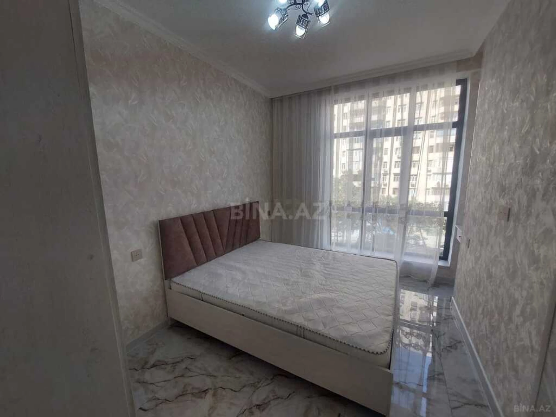 Kirayə verilir 2 otaqlı mənzil 45 m²