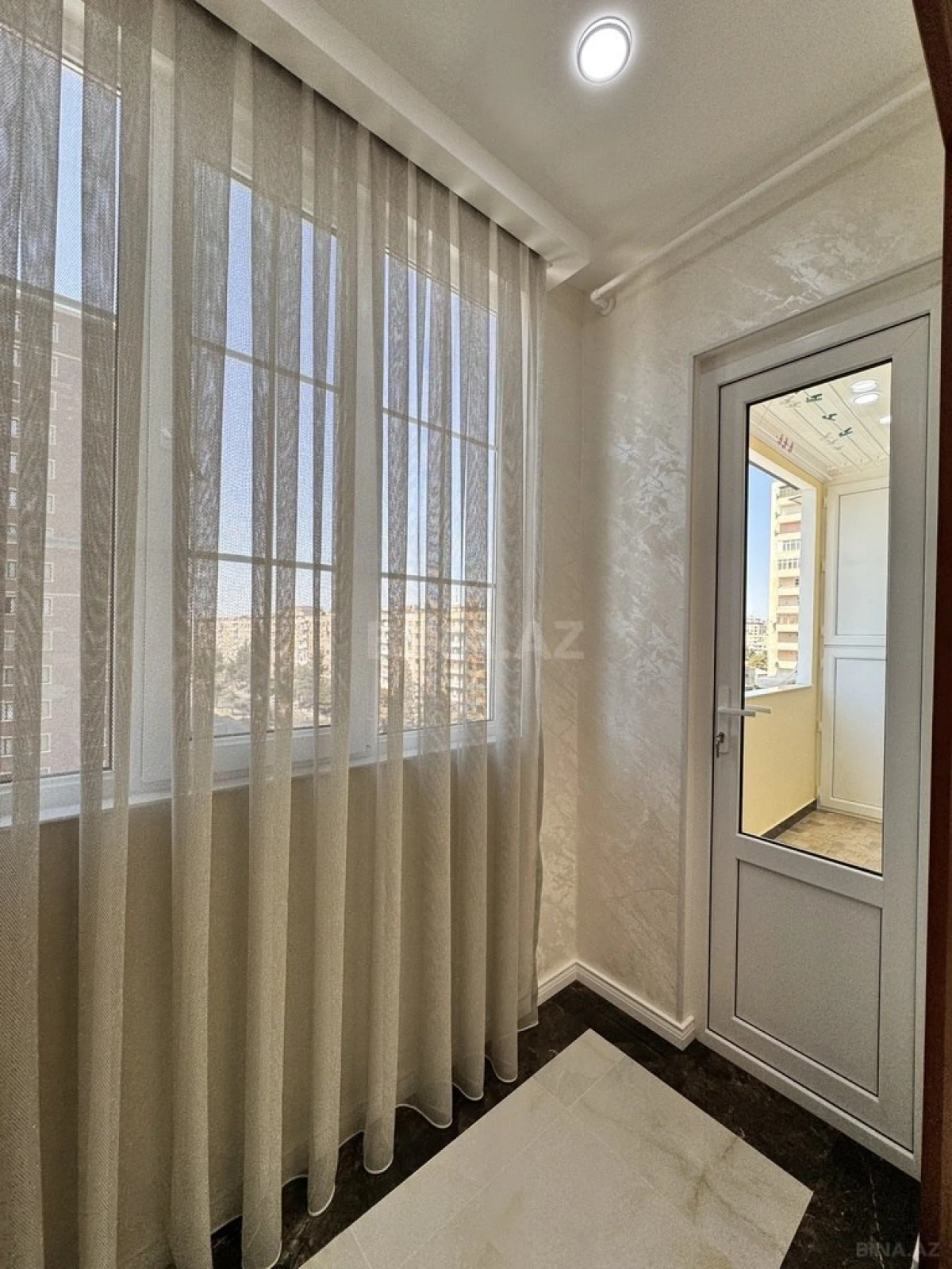 Satılır 2 otaqlı mənzil 60 m²