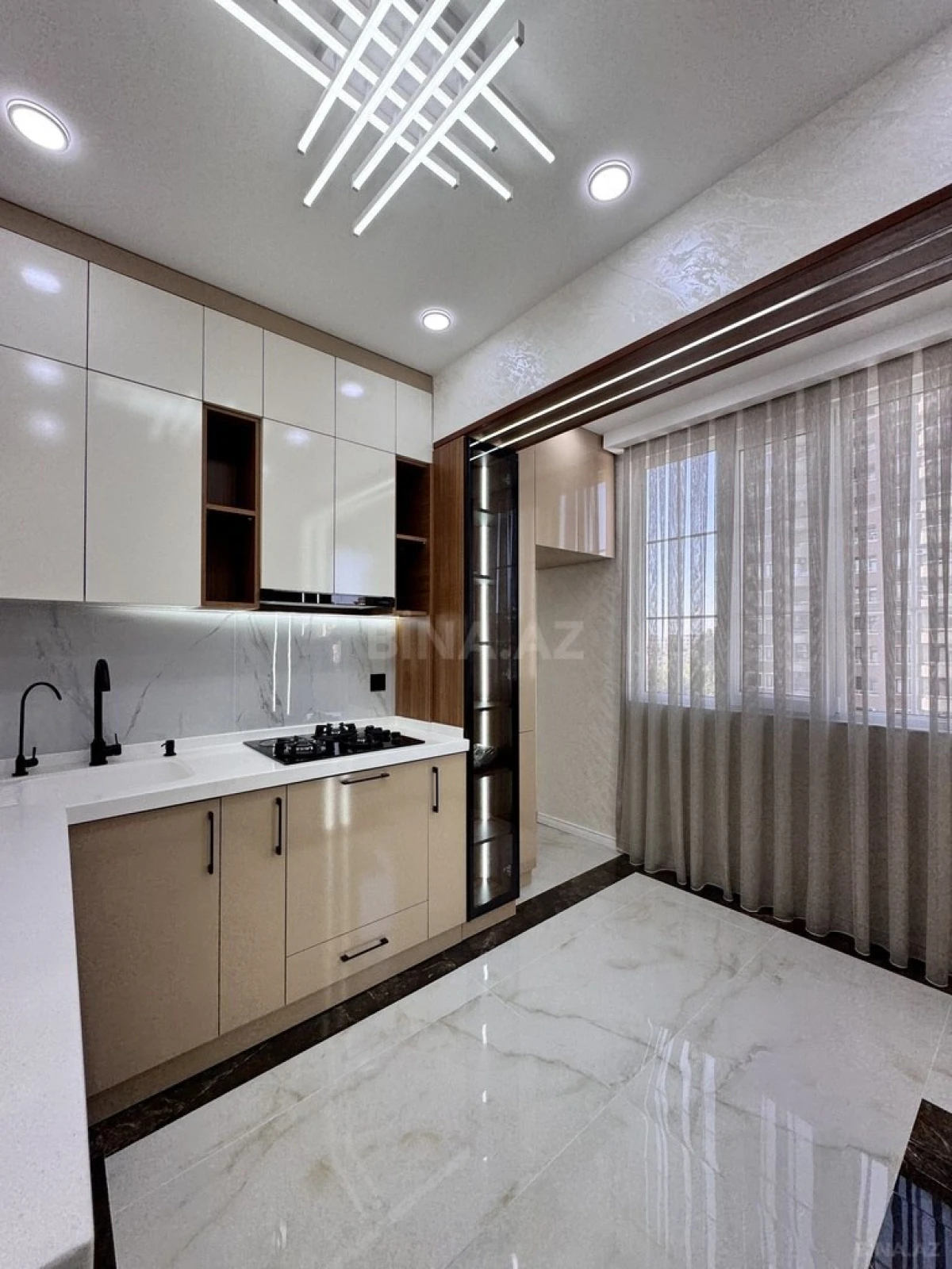 Satılır 2 otaqlı mənzil 60 m²