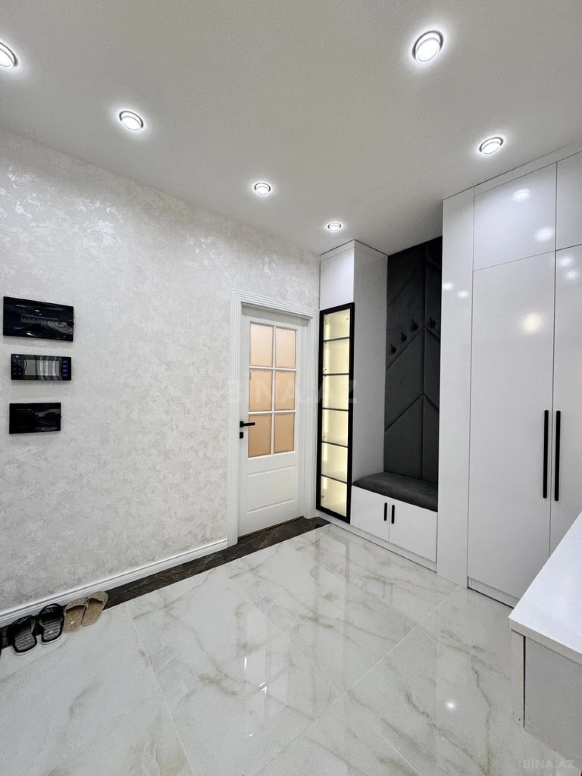 Satılır 2 otaqlı mənzil 60 m²