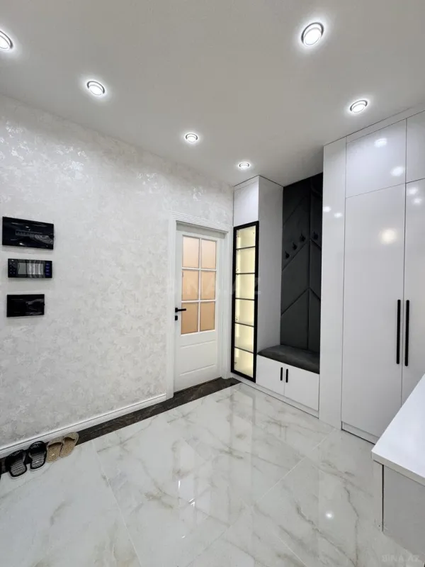 Satılır 2 otaqlı mənzil 60 m²
