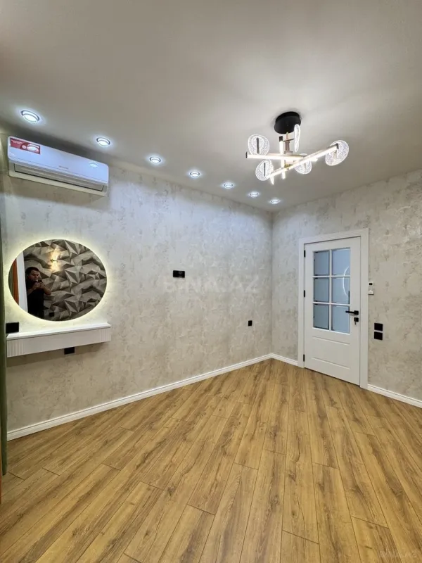 Satılır 2 otaqlı mənzil 60 m²