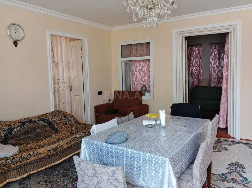 Satılır 4 otaqlı həyət evi 100 m²