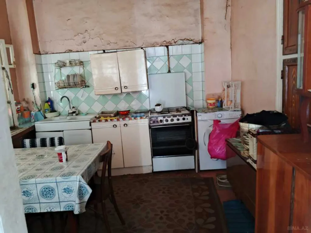 Satılır 4 otaqlı həyət evi 100 m²