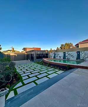 Satılır 5 otaqlı həyət evi 240 m²