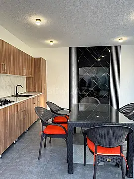 Satılır 4 otaqlı həyət evi 150 m²