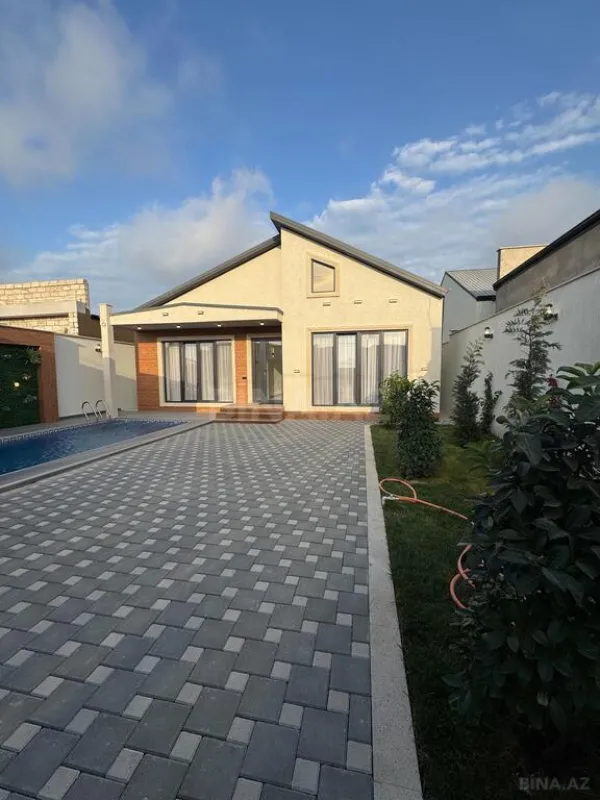 Satılır 4 otaqlı həyət evi 150 m²