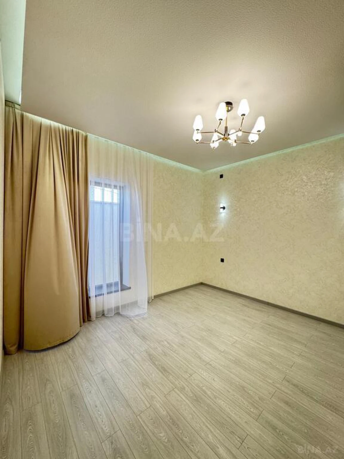 Satılır 4 otaqlı həyət evi 150 m²