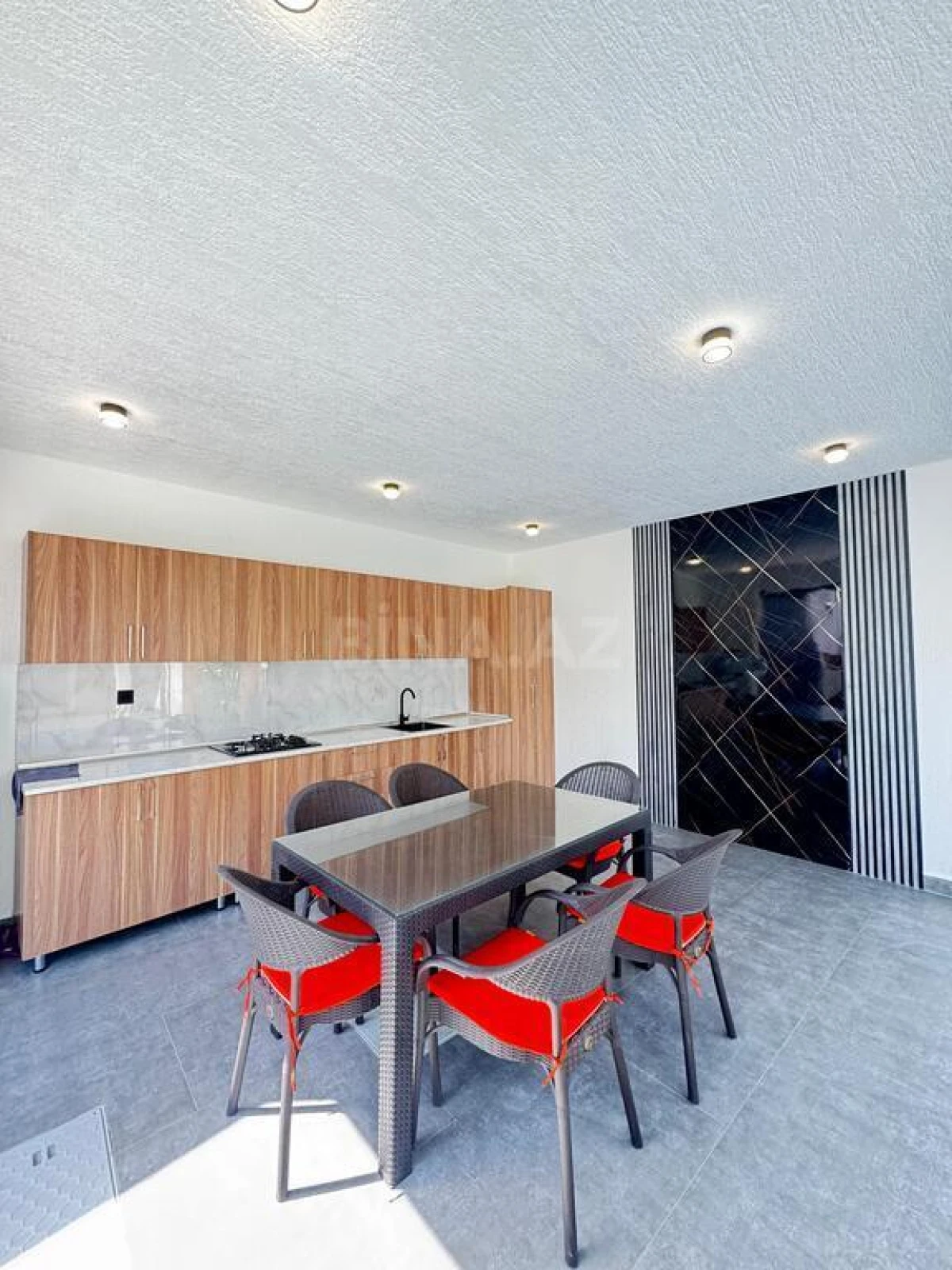 Satılır 4 otaqlı həyət evi 150 m²