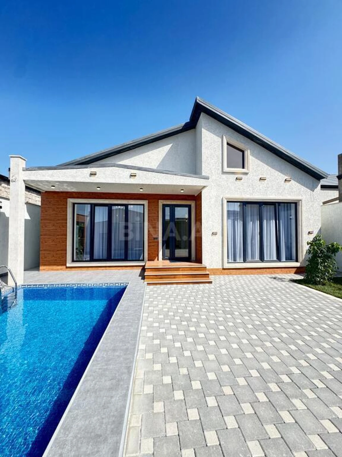 Satılır 4 otaqlı həyət evi 150 m²