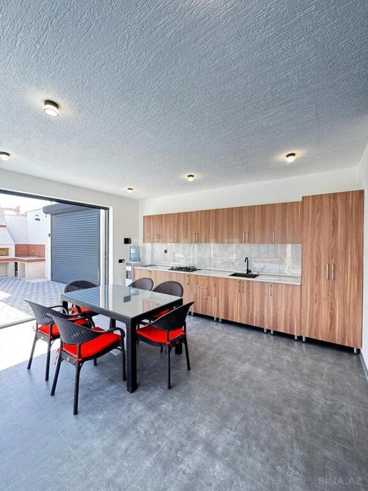 Satılır 4 otaqlı həyət evi 150 m²