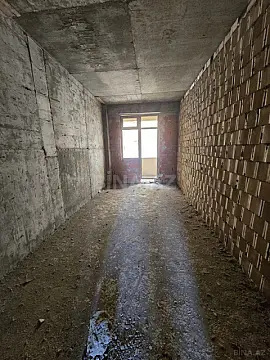 Satılır 2 otaqlı mənzil 82.2 m²