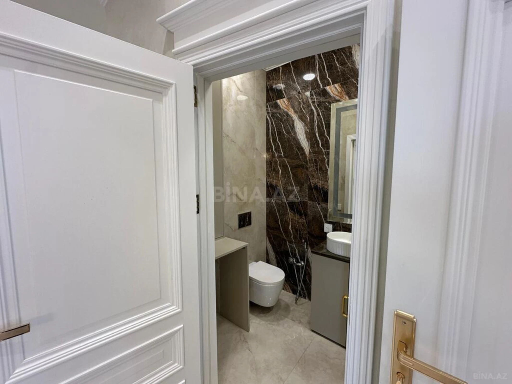 Satılır 3 otaqlı mənzil 75 m²