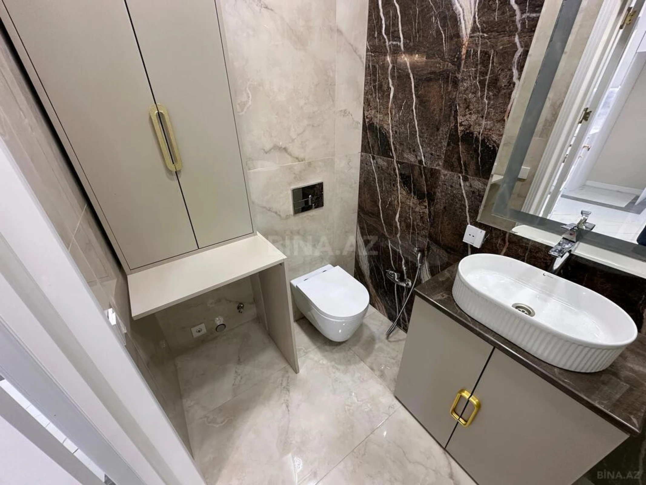 Satılır 3 otaqlı mənzil 75 m²