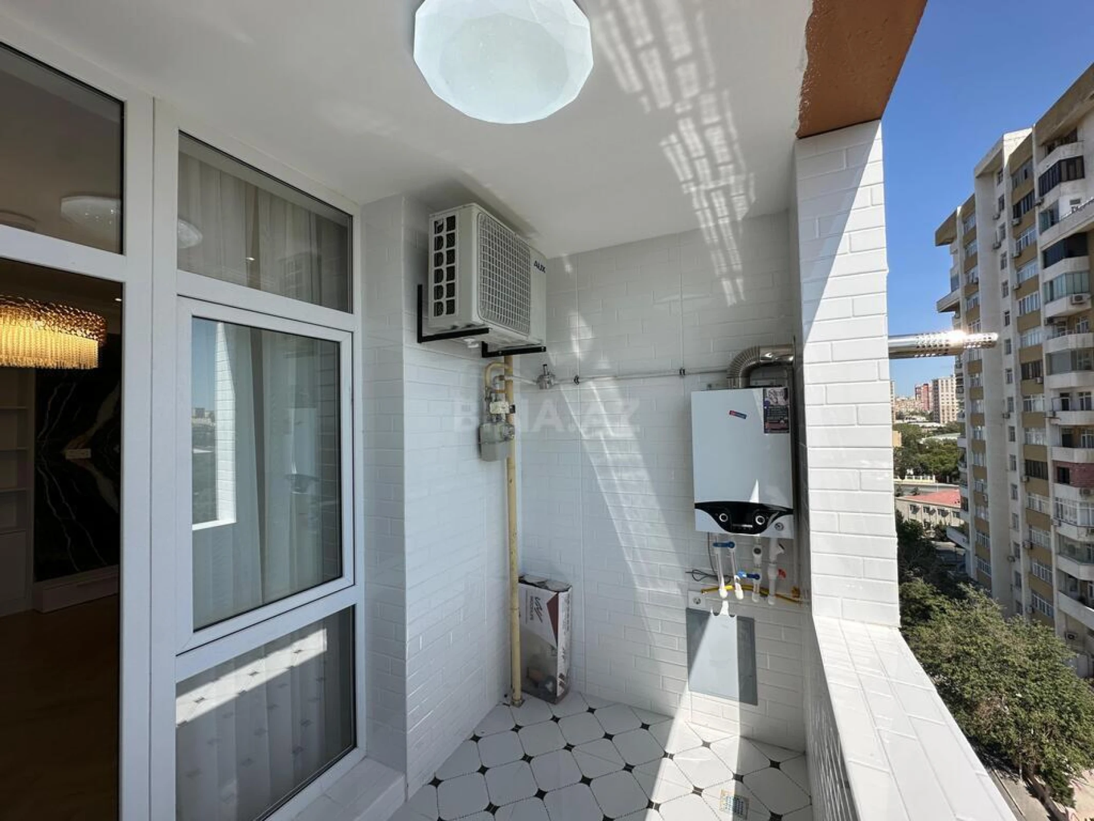 Satılır 3 otaqlı mənzil 75 m²