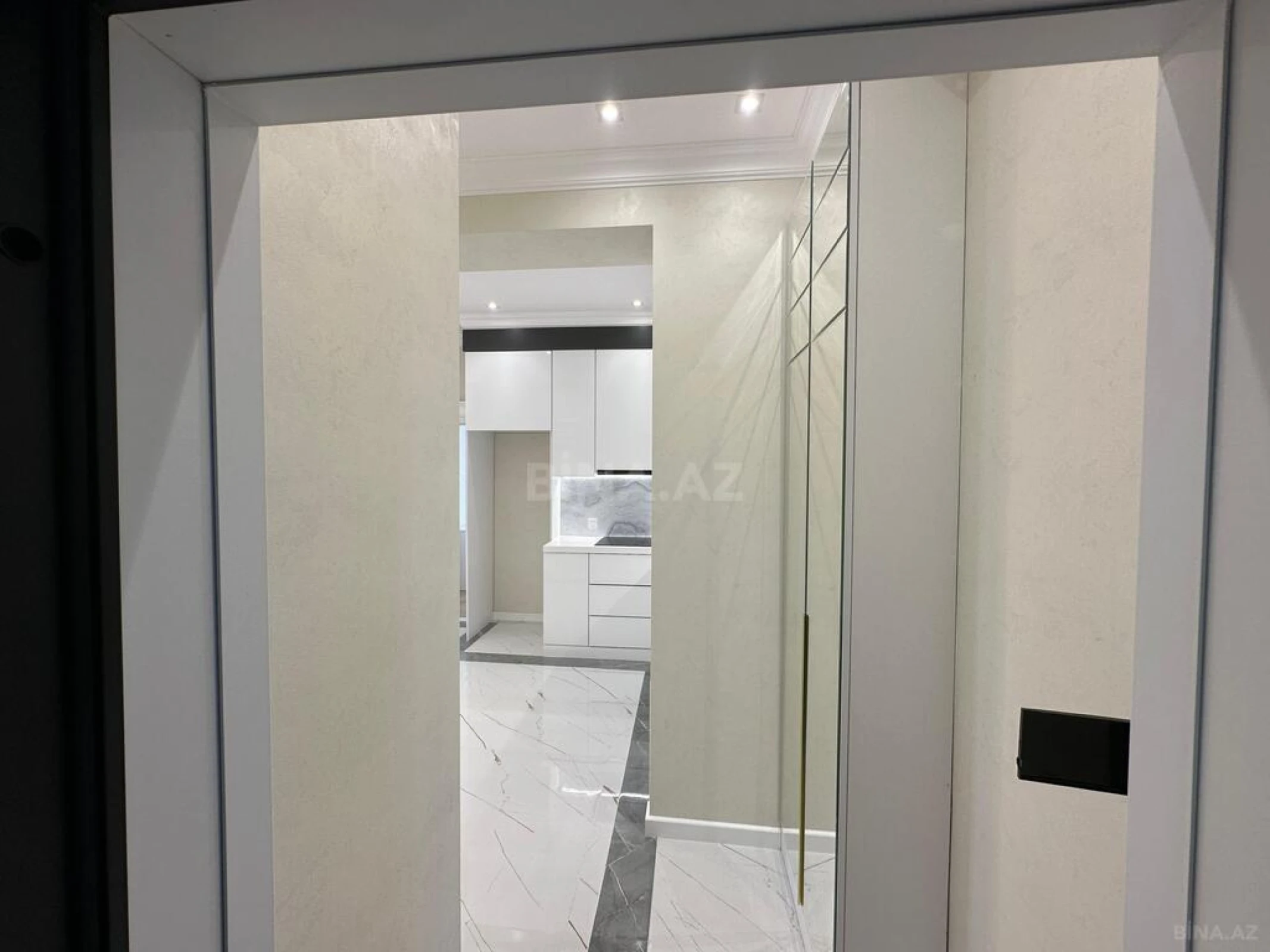 Satılır 3 otaqlı mənzil 75 m²