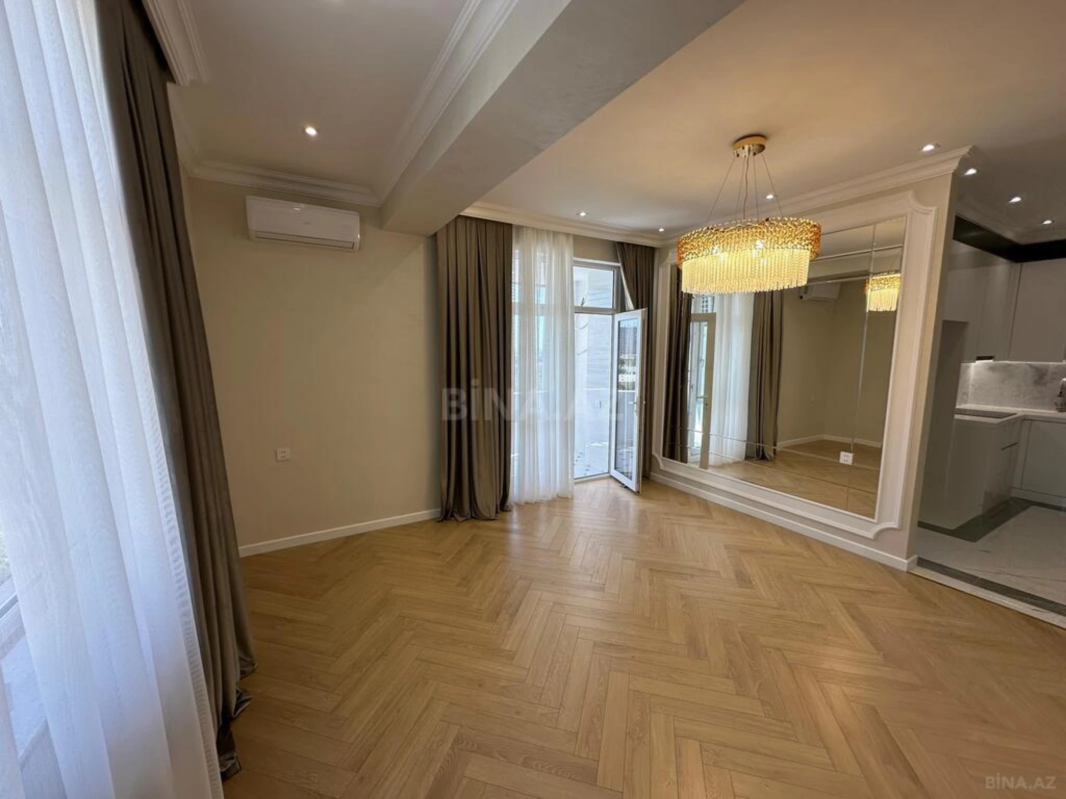 Satılır 3 otaqlı mənzil 75 m²
