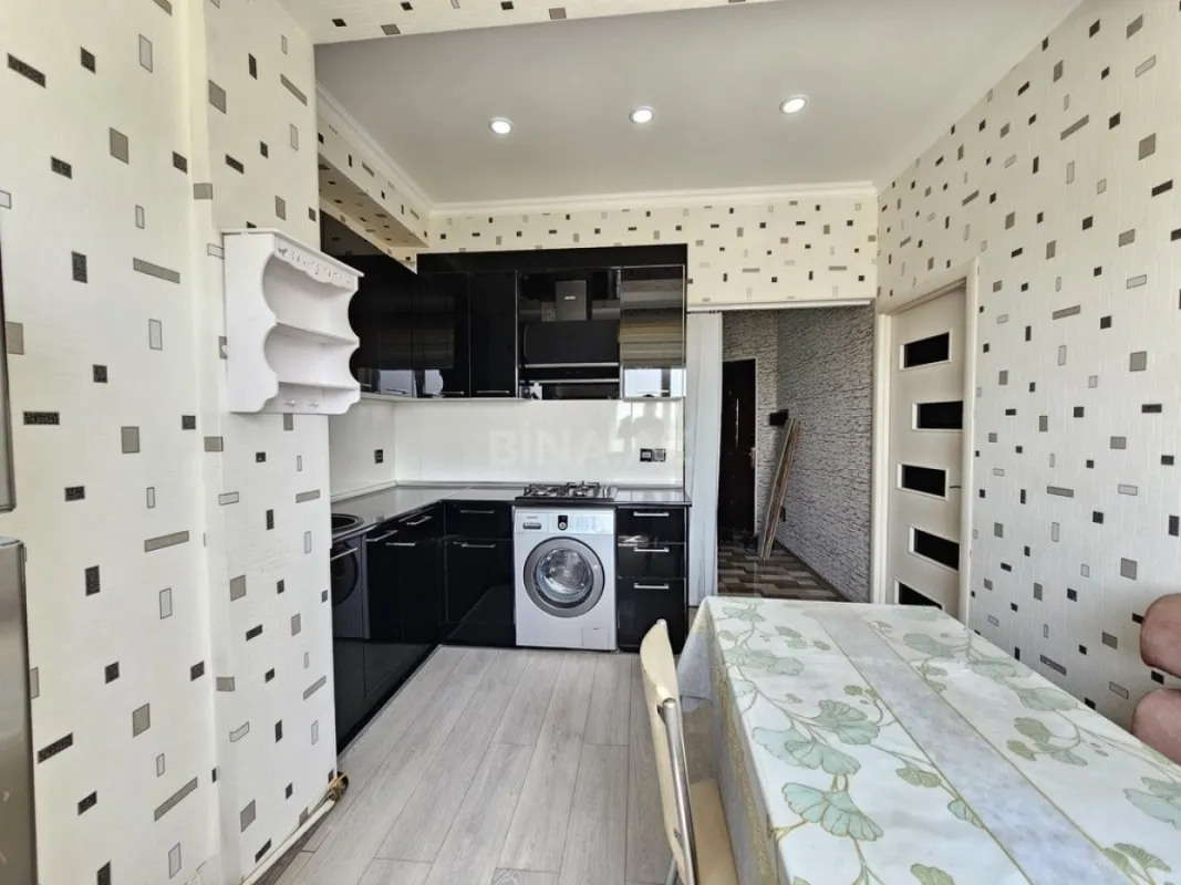 Satılır 3 otaqlı mənzil 80 m²