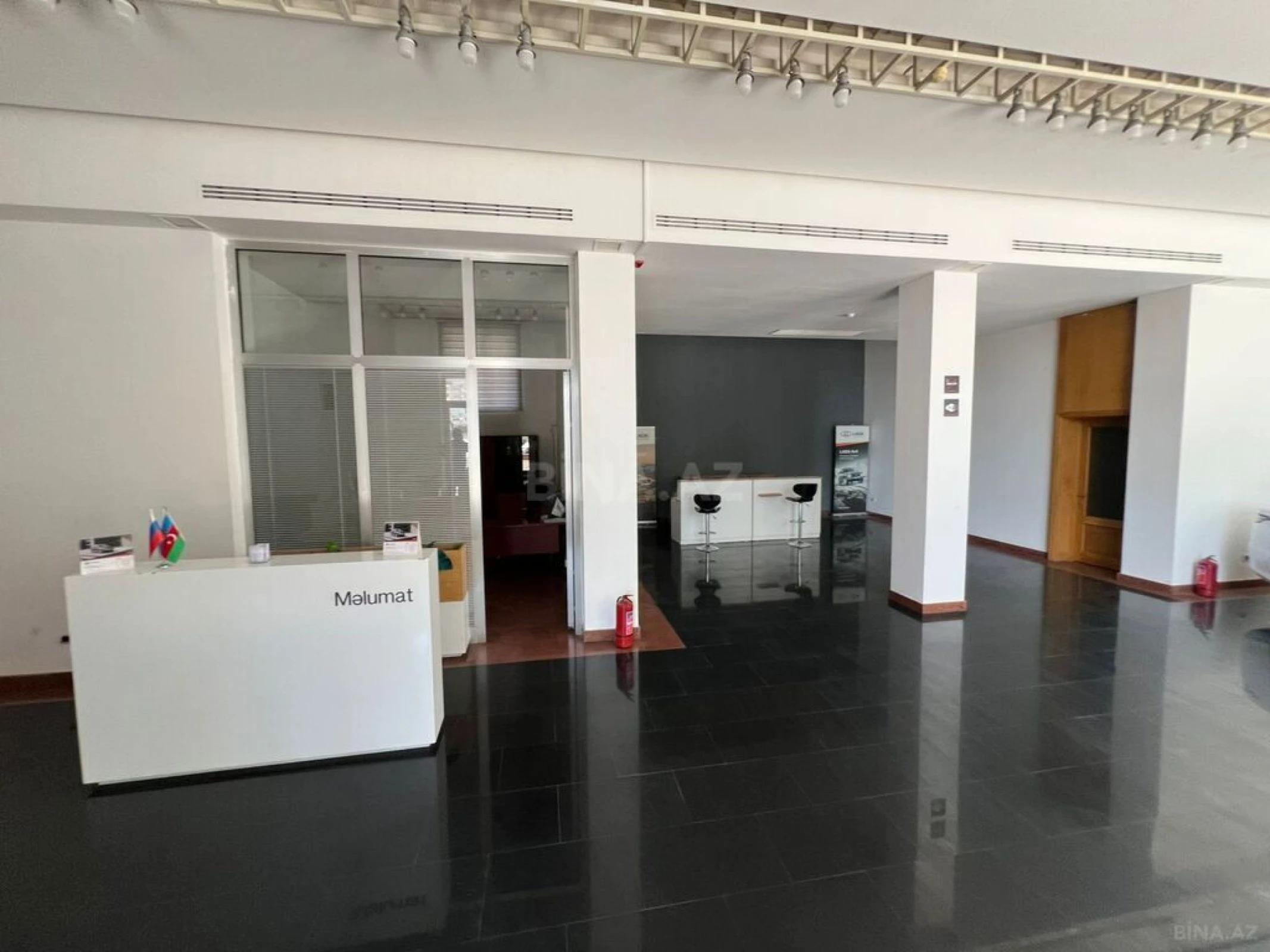 Kirayə verilir obyekt 300 m²