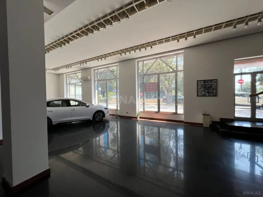 Kirayə verilir obyekt 300 m²