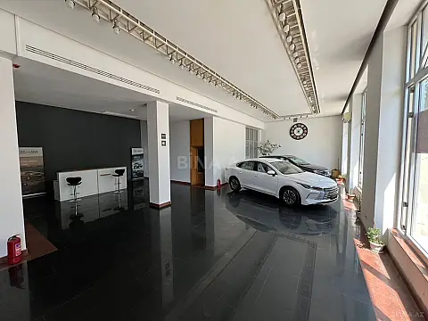 Kirayə verilir obyekt 300 m²