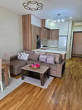 Kirayə verilir 2 otaqlı mənzil 66 m²