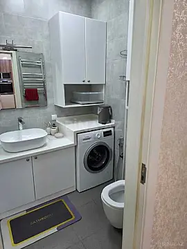 Kirayə verilir 2 otaqlı mənzil 66 m²
