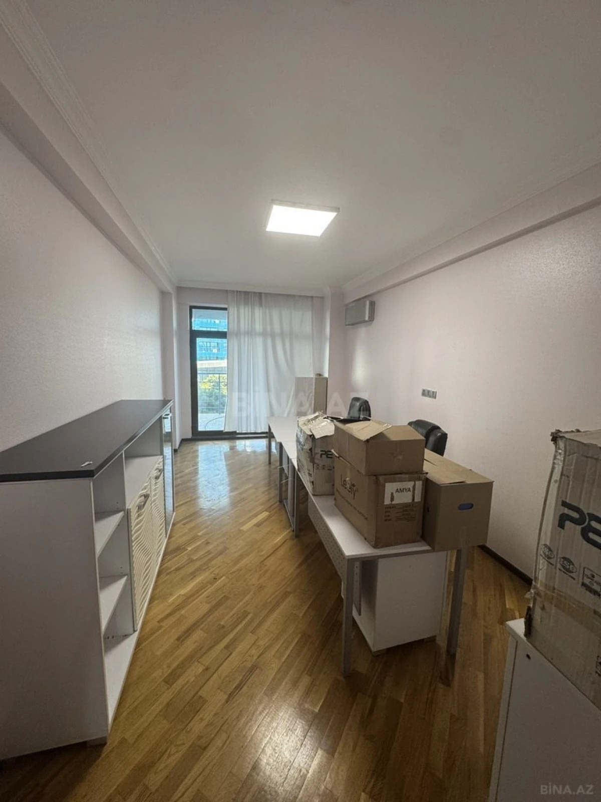 Kirayə verilir 4 otaqlı ofis 250 m²