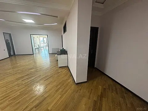 Kirayə verilir 4 otaqlı ofis 250 m²
