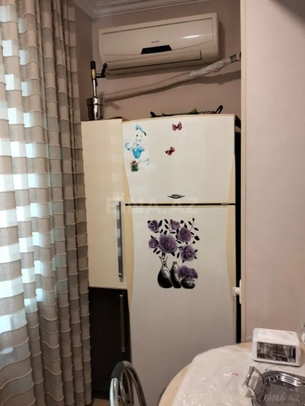 Satılır 5 otaqlı mənzil 125 m²