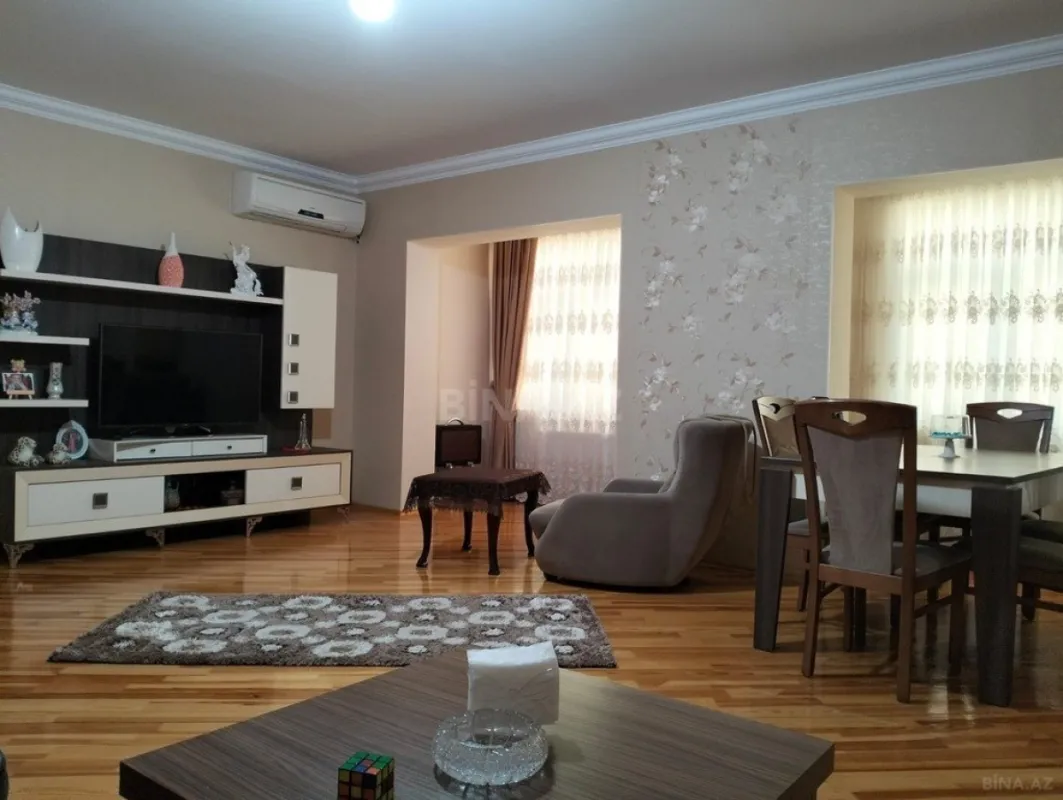 Satılır 5 otaqlı mənzil 125 m²