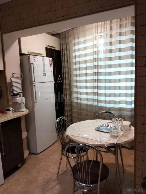 Satılır 5 otaqlı mənzil 125 m²
