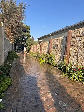 Satılır 6 otaqlı həyət evi 400 m²