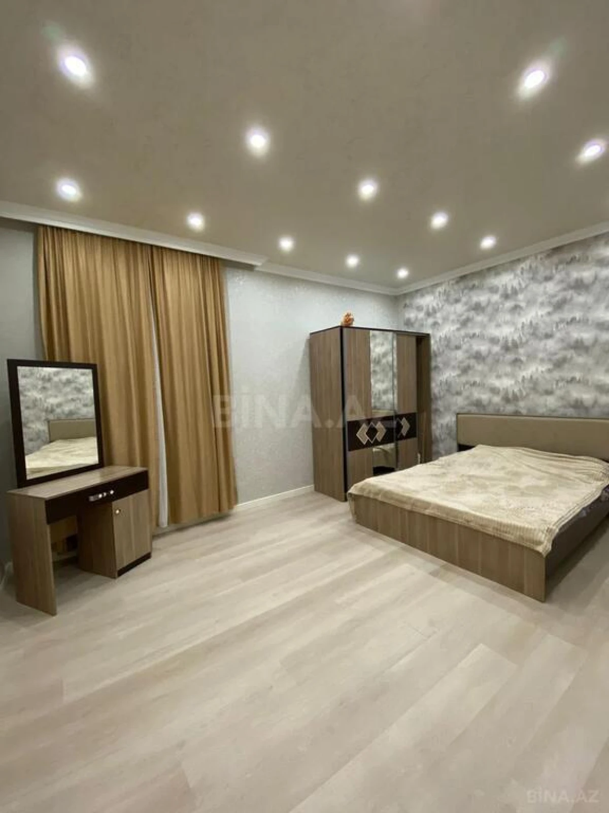 Kirayə verilir 5 otaqlı həyət evi 400 m²