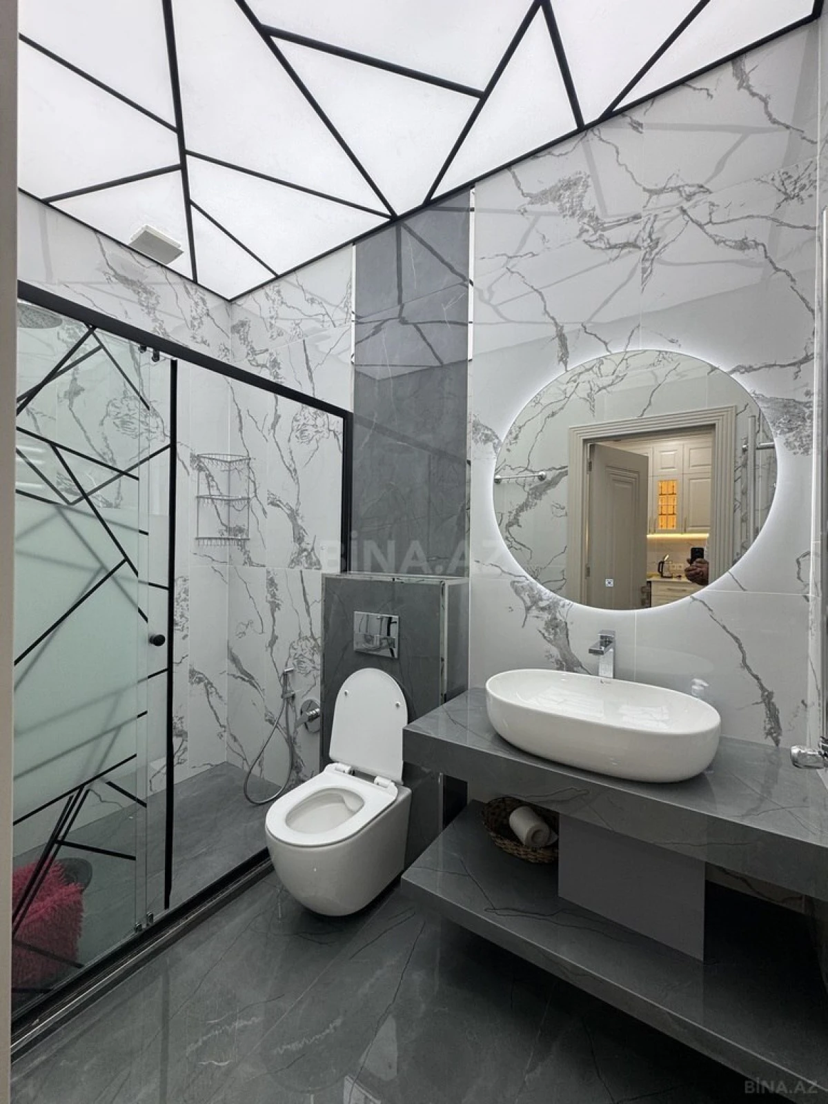 Kirayə verilir 2 otaqlı mənzil 65 m²