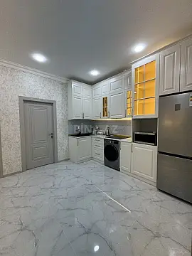 Kirayə verilir 2 otaqlı mənzil 65 m²