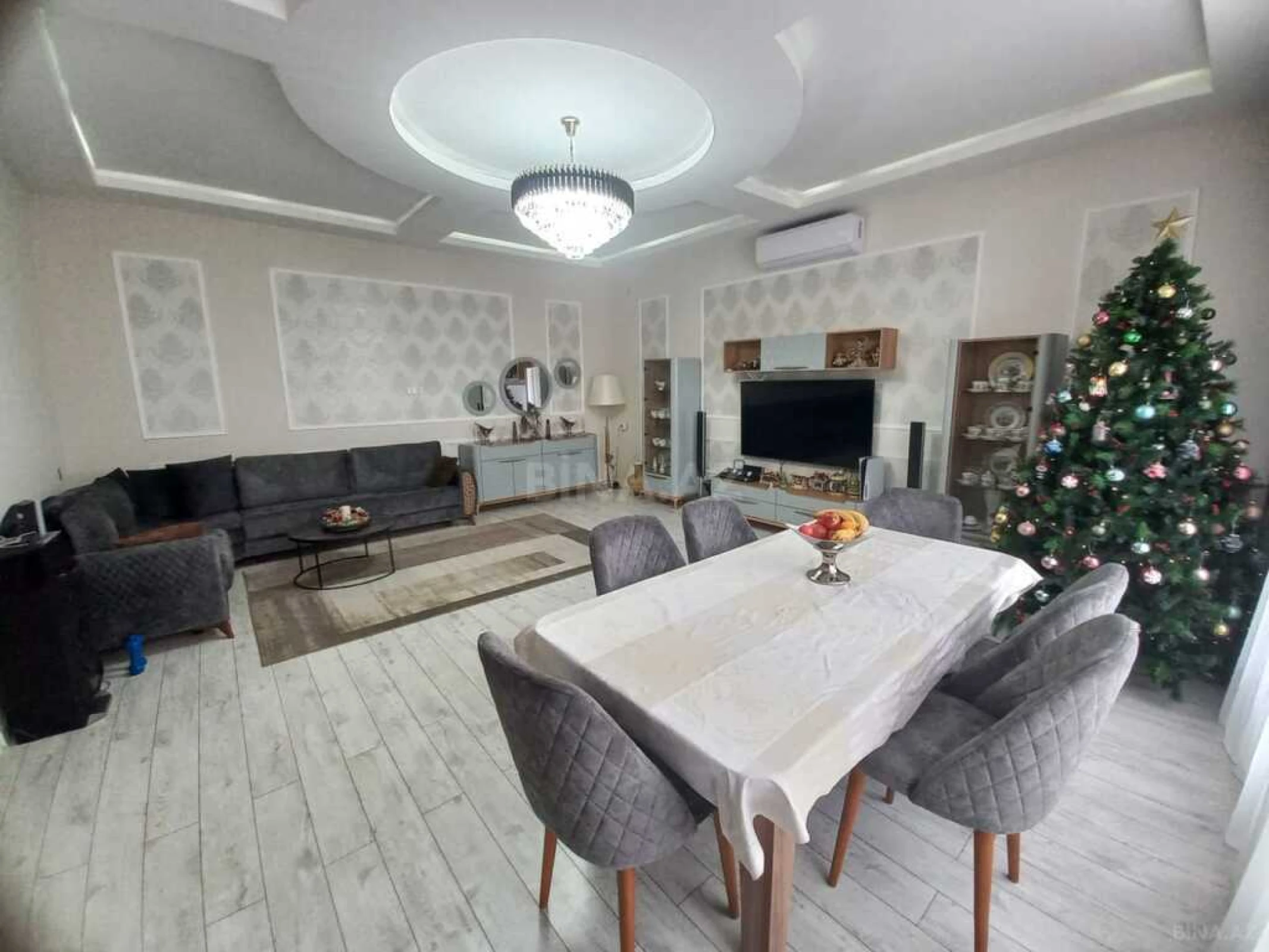 Satılır 4 otaqlı həyət evi 200 m²