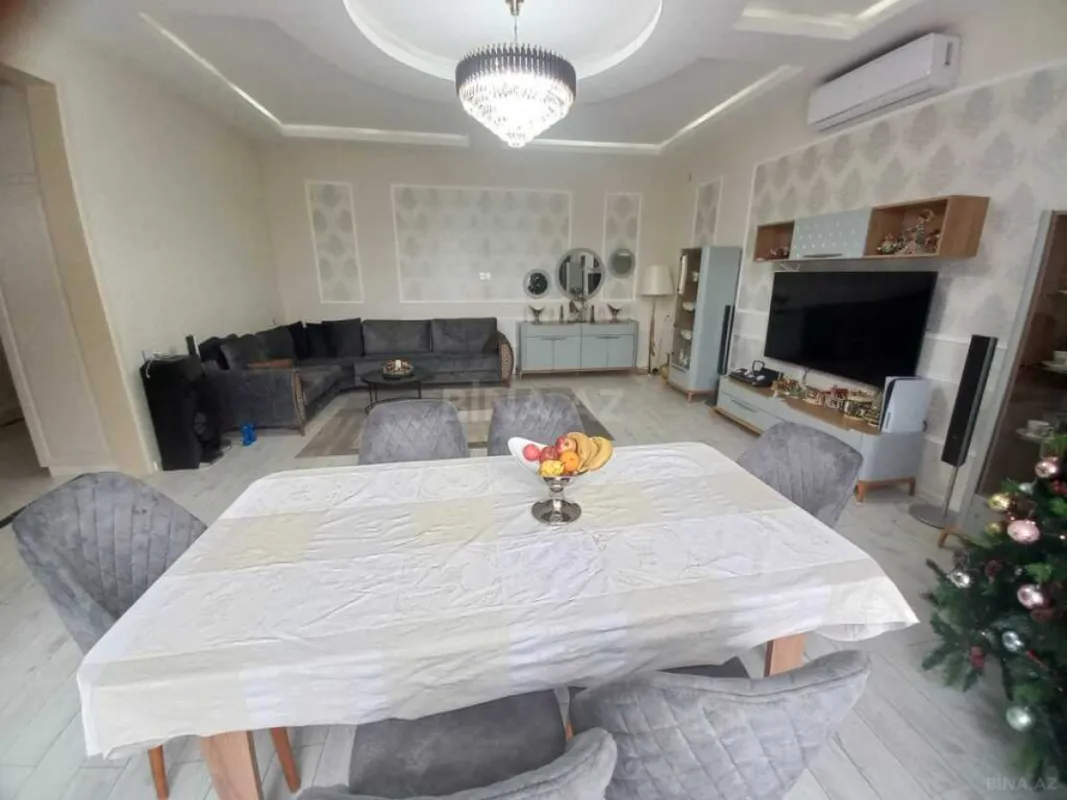 Satılır 4 otaqlı həyət evi 200 m²