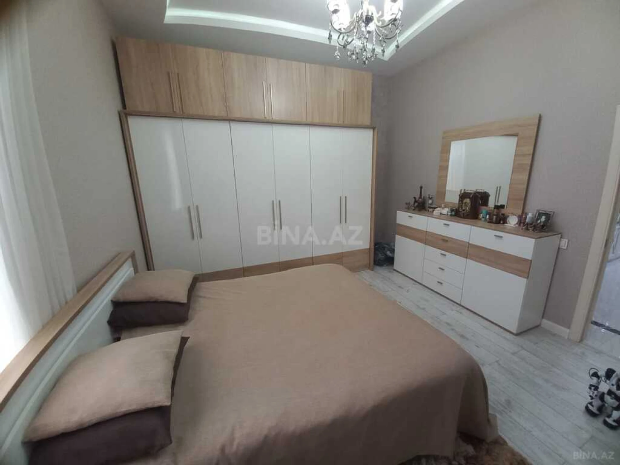 Satılır 4 otaqlı həyət evi 200 m²