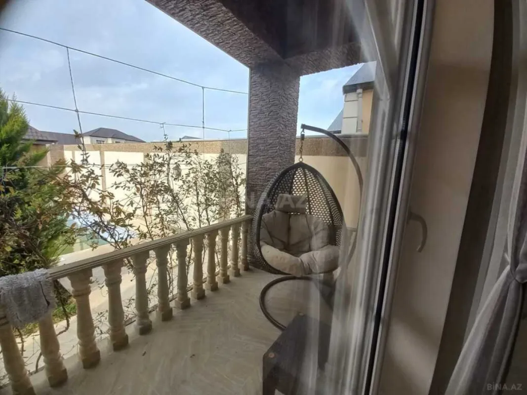 Satılır 4 otaqlı həyət evi 200 m²