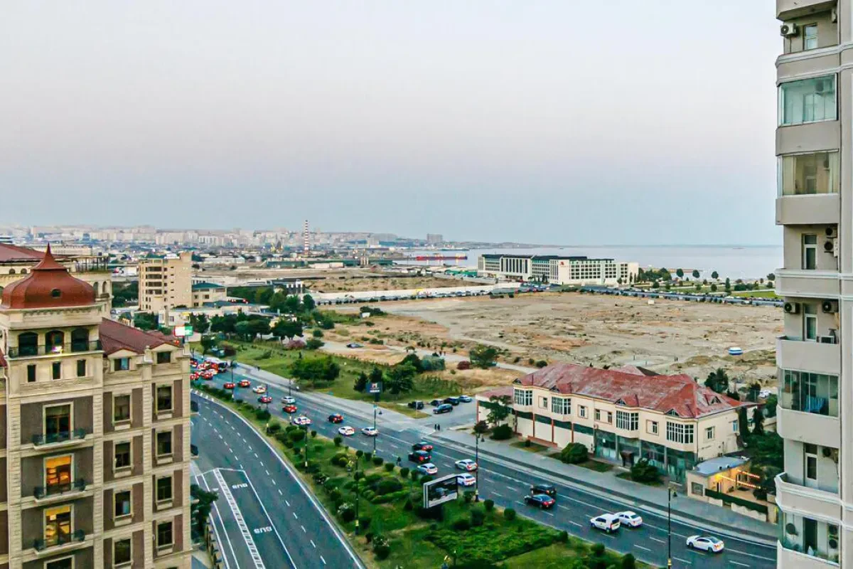 Kirayə verilir 3 otaqlı mənzil 145 m²