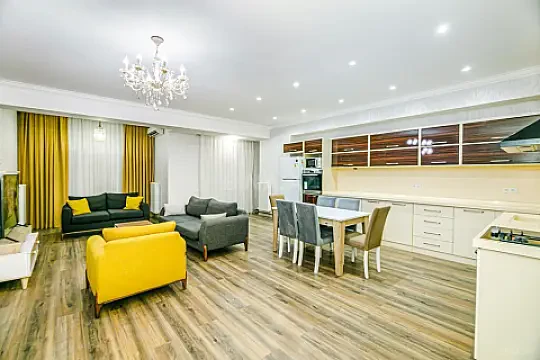 Kirayə verilir 3 otaqlı mənzil 145 m²