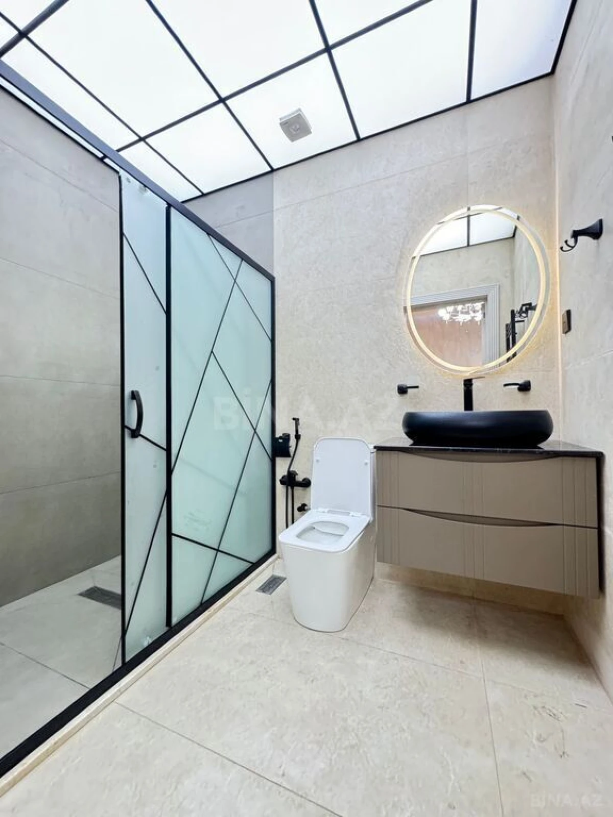 Satılır 4 otaqlı həyət evi 230 m²