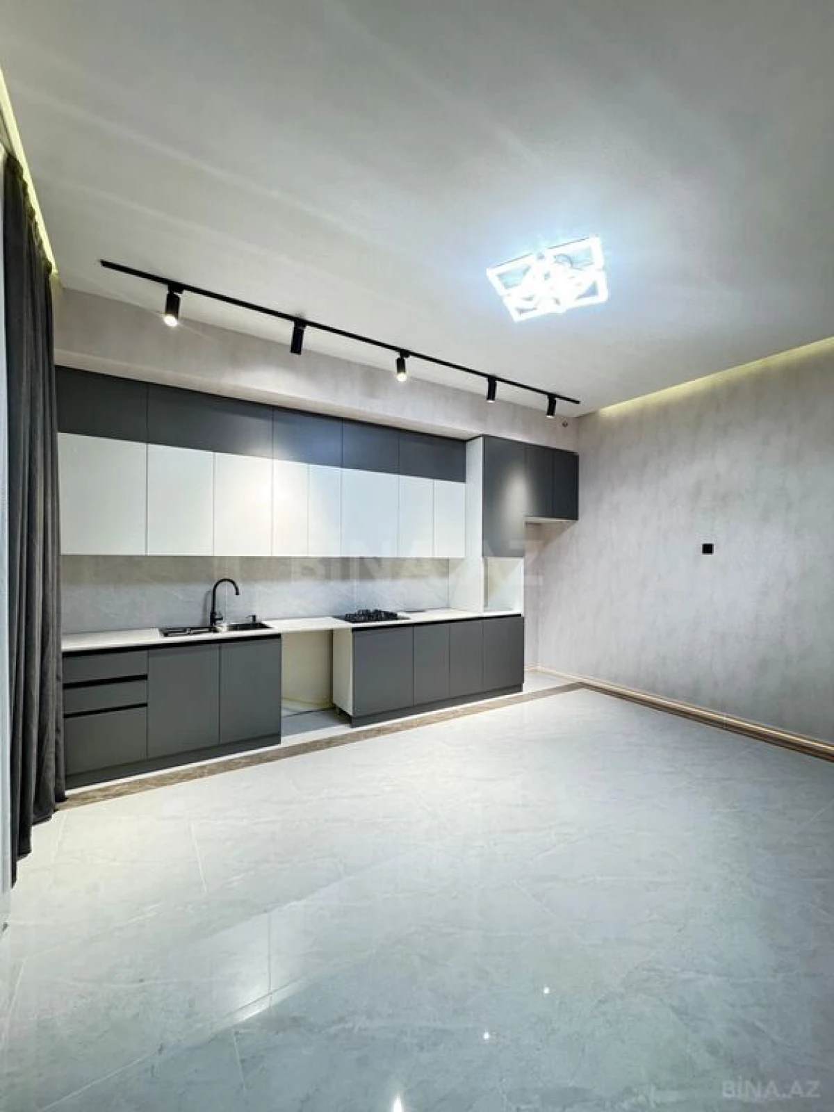 Satılır 4 otaqlı həyət evi 230 m²