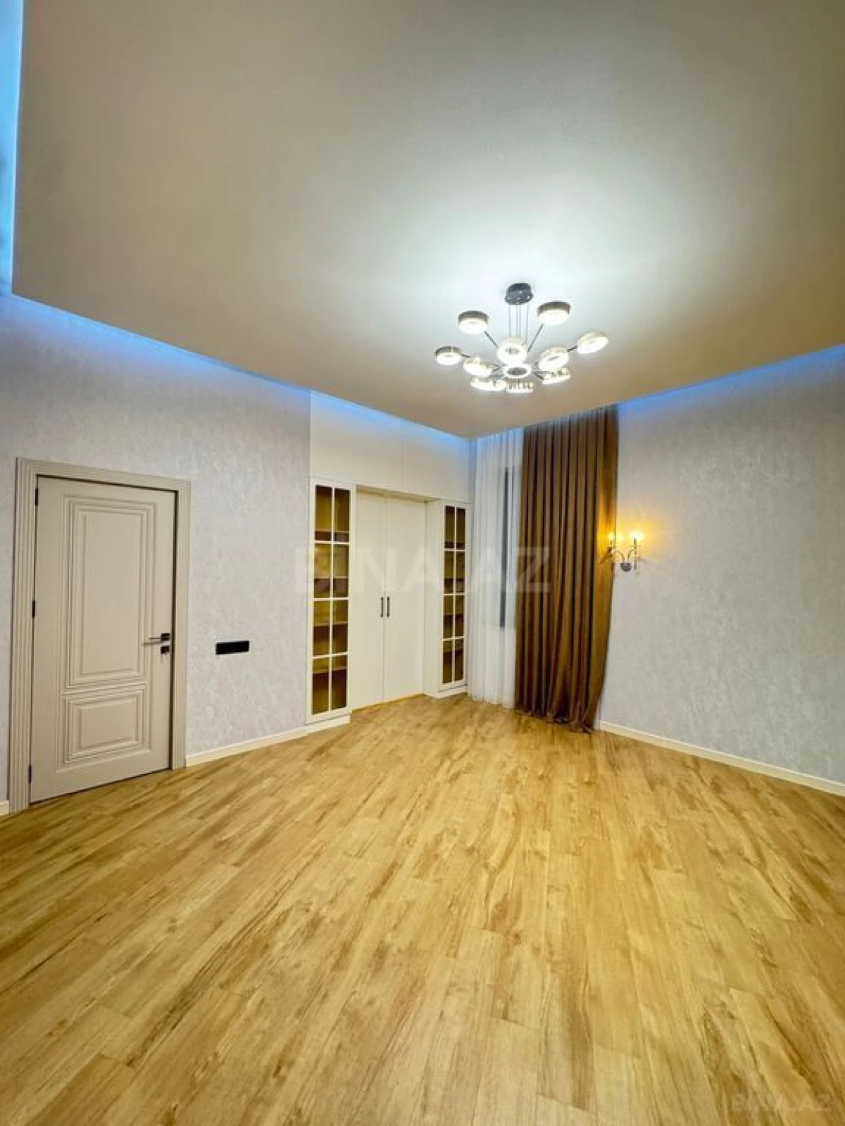 Satılır 4 otaqlı həyət evi 230 m²