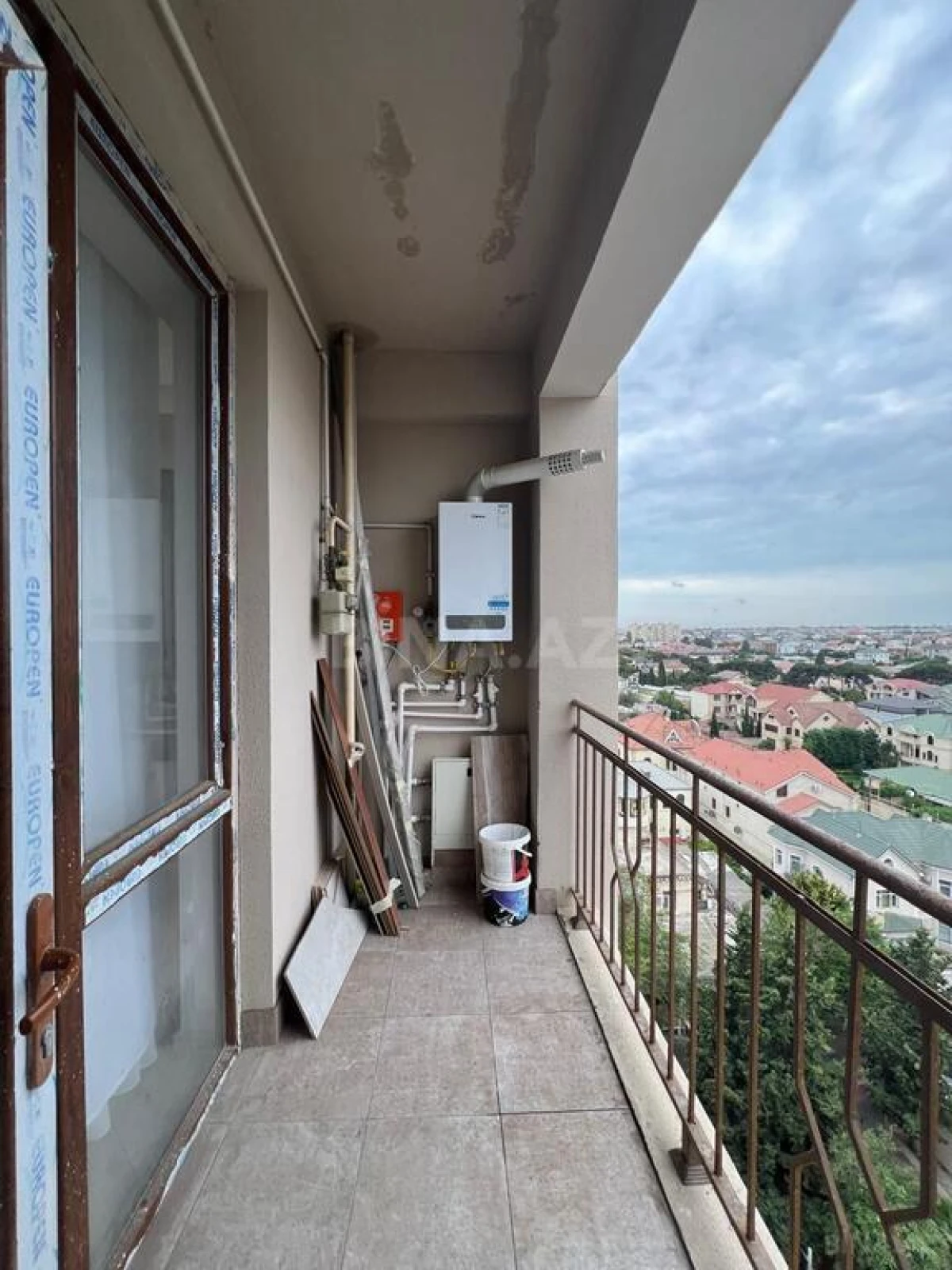 Satılır 2 otaqlı mənzil 68 m²
